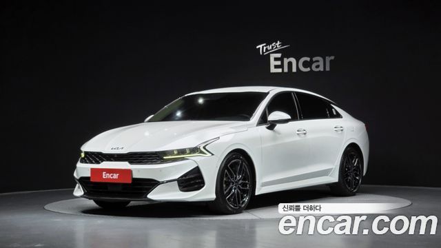 Kia K5 2023 — photo 1