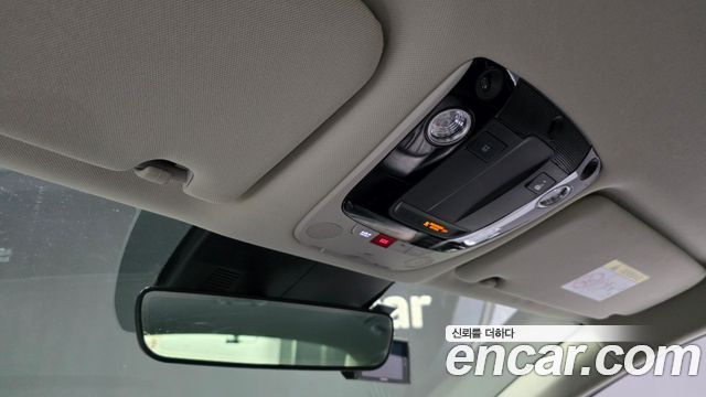Kia K5 2023 — photo 24