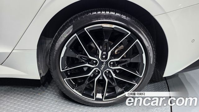 Kia K5 2023 — photo 7