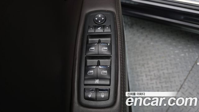 Maserati Quattroporte 2015 — photo 14