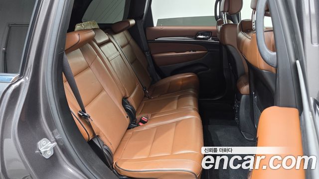 Jeep Cherokee 2021 — photo 17