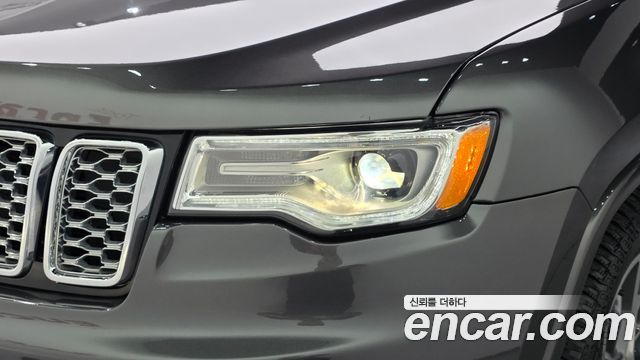 Jeep Cherokee 2021 — photo 8