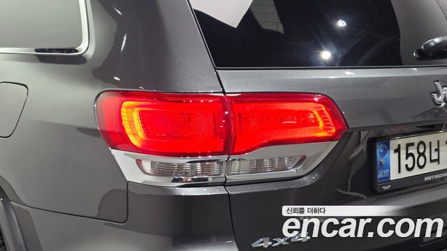 Jeep Cherokee 2021 — photo 9