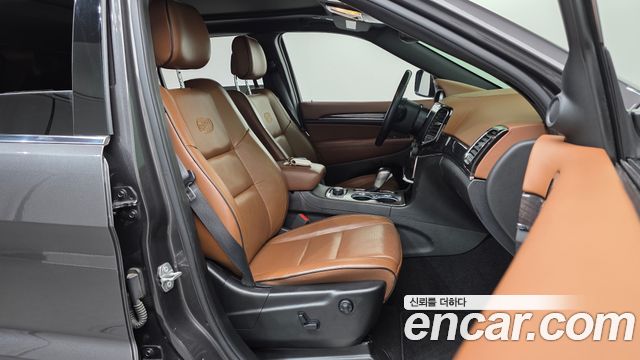 Jeep Cherokee 2021 — photo 16