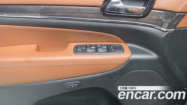 Jeep Cherokee 2021 — photo 27