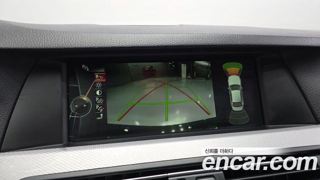 BMW 5-Series 2013 — photo 15