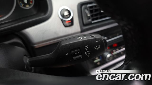 BMW 5-Series 2013 — photo 17