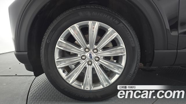 Ford Explorer 2023 — photo 5