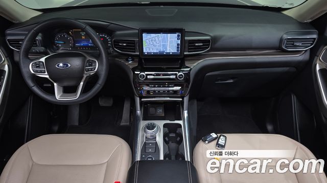 Ford Explorer 2023 — photo 10