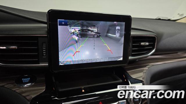 Ford Explorer 2023 — photo 20