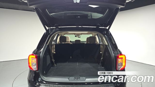 Ford Explorer 2023 — photo 25