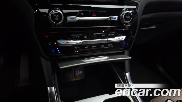 Ford Explorer 2023 — photo 32