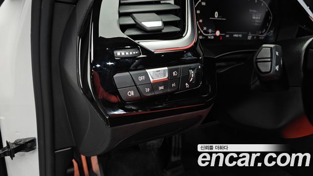 BMW Z4 2025 — photo 23