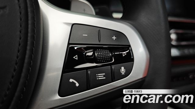 BMW Z4 2025 — photo 28