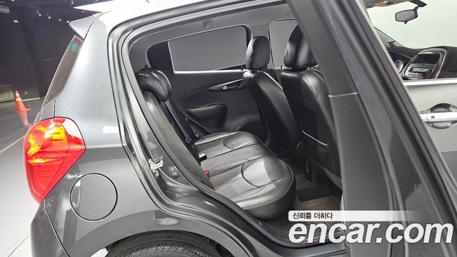 Chevrolet Korea Spark 2017 — photo 17