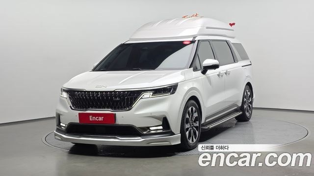 Kia Canival 2022 — photo 1
