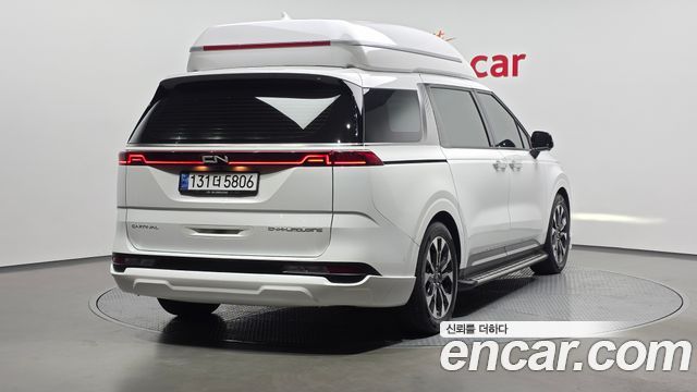 Kia Canival 2022 — photo 2