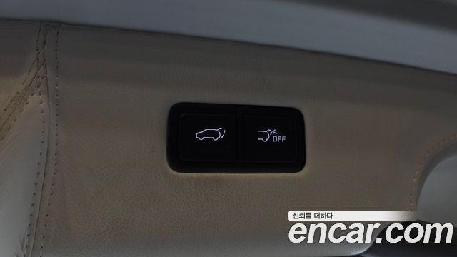 Kia Canival 2022 — photo 20