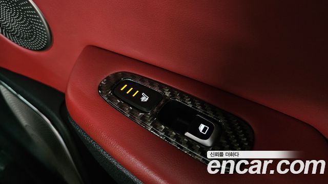 Kia Stinger 2018 — photo 25