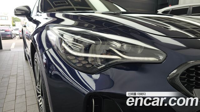 Kia Stinger 2018 — photo 8