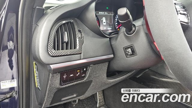 Kia Stinger 2018 — photo 37