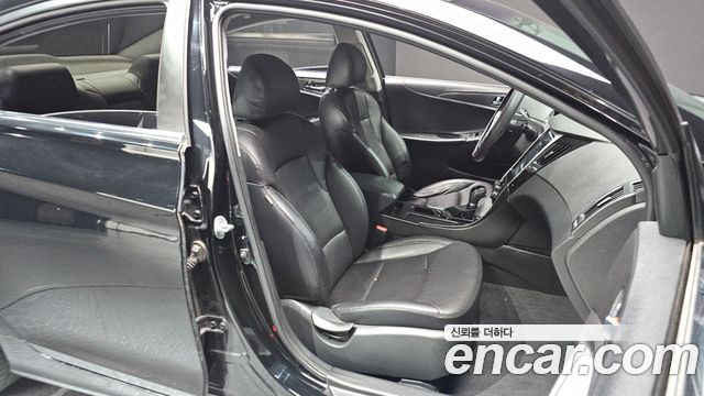 Hyundai Sonata 2014 — photo 11