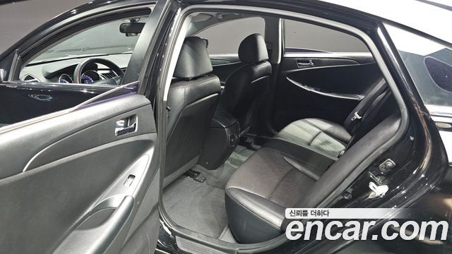 Hyundai Sonata 2014 — photo 12