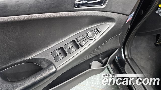 Hyundai Sonata 2014 — photo 17