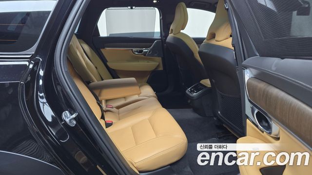 Volvo V90 2024 — photo 17