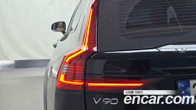Volvo V90 2024 — photo 9