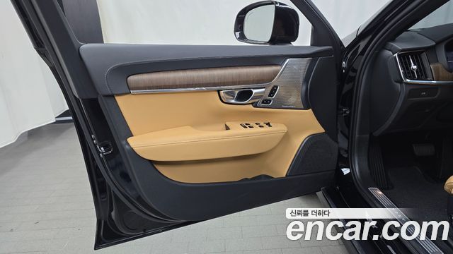 Volvo V90 2024 — photo 14