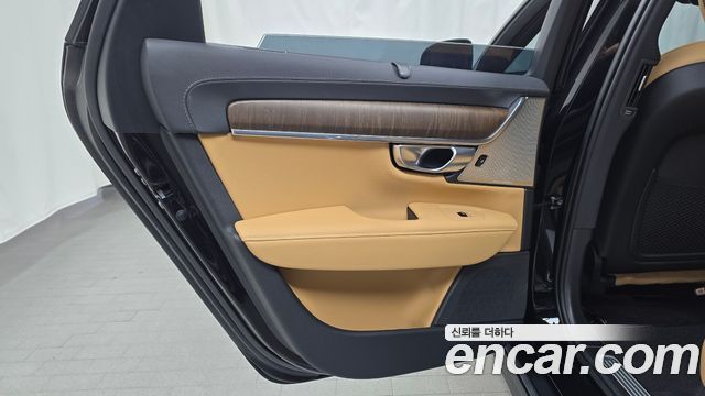 Volvo V90 2024 — photo 15
