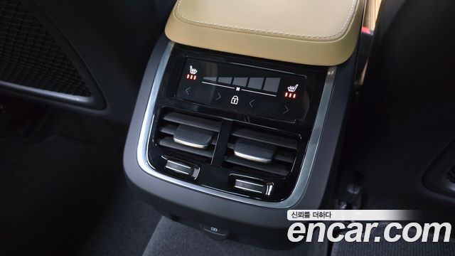 Volvo V90 2024 — photo 32