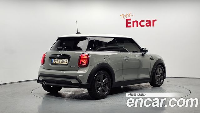 Mini Cooper 2022 — photo 2