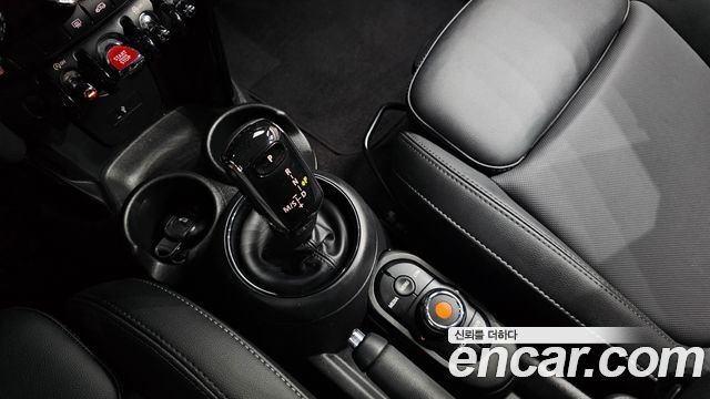 Mini Cooper 2022 — photo 12