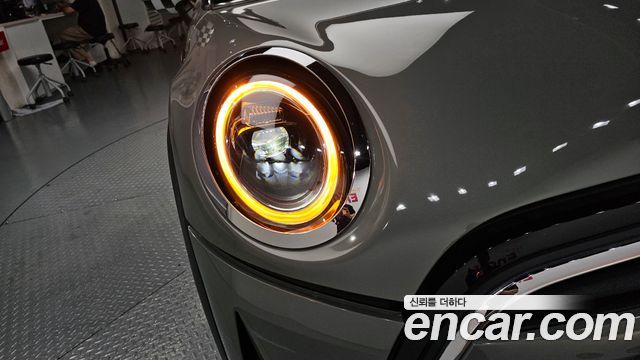 Mini Cooper 2022 — photo 8