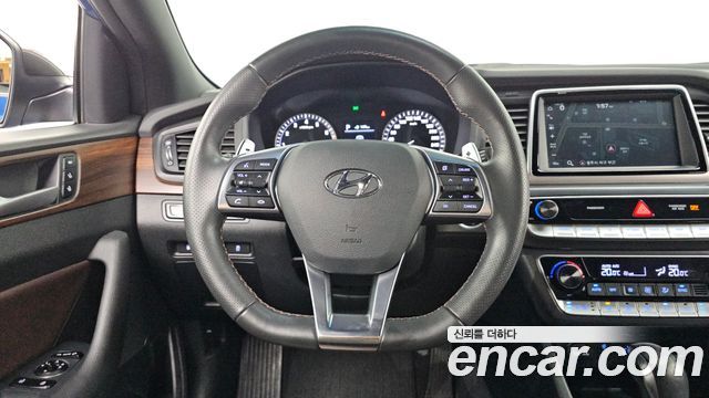 Hyundai Sonata 2018 — photo 11