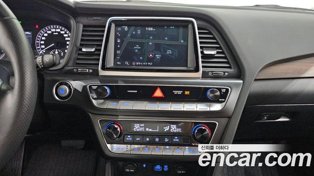 Hyundai Sonata 2018 — photo 12