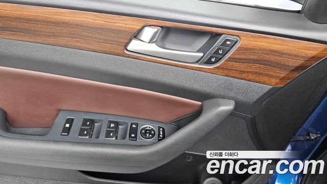 Hyundai Sonata 2018 — photo 16