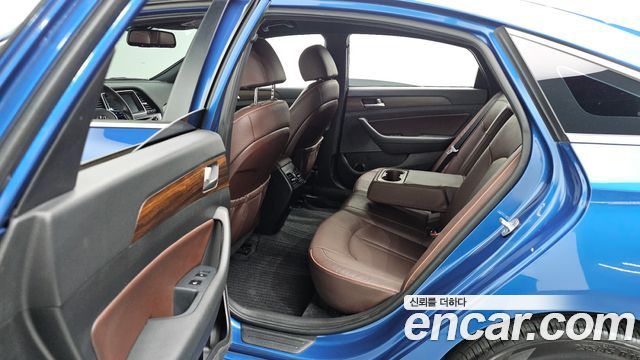 Hyundai Sonata 2018 — photo 19