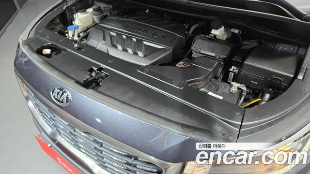 Kia Canival 2019 — photo 6