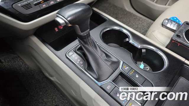 Kia Canival 2019 — photo 9