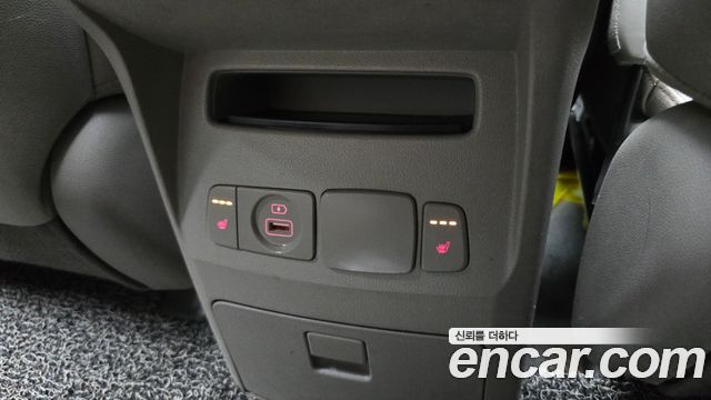 Kia Canival 2019 — photo 18