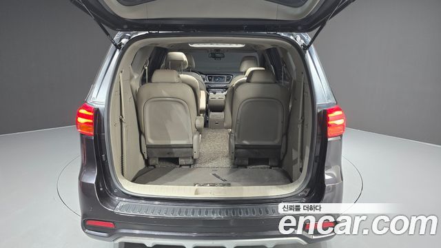 Kia Canival 2019 — photo 20