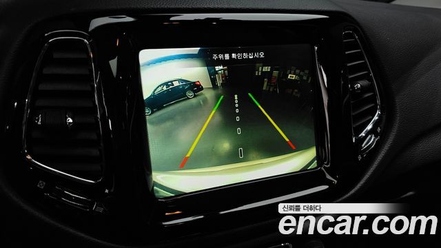 Jeep Compass 2021 — photo 21