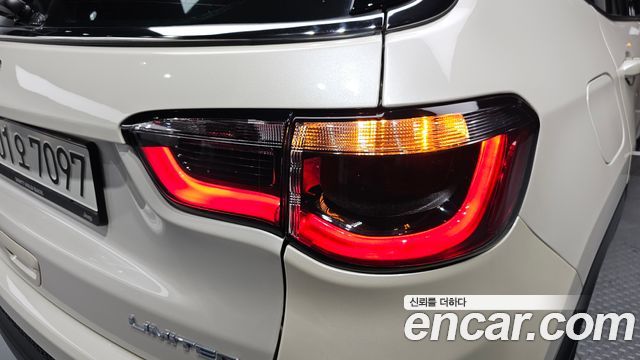 Jeep Compass 2021 — photo 9