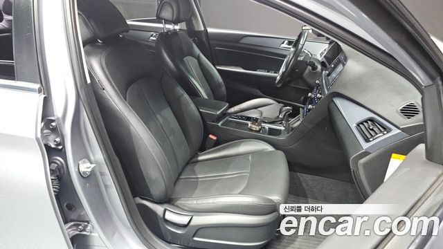Hyundai Sonata 2017 — photo 11