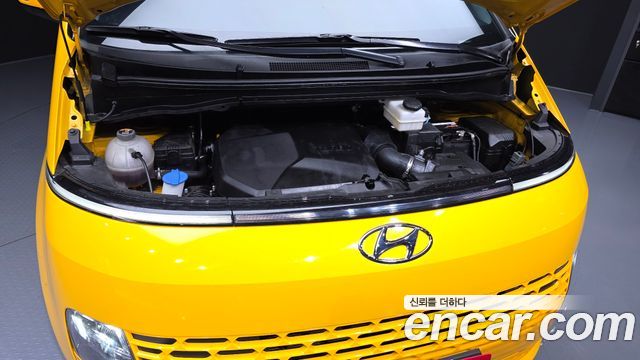 Hyundai Staria 2022 — photo 6