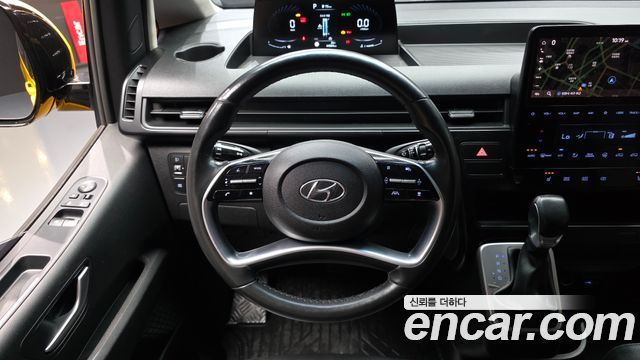 Hyundai Staria 2022 — photo 19