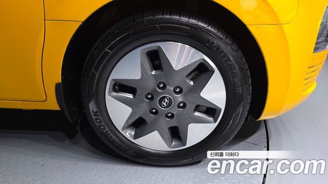 Hyundai Staria 2022 — photo 7